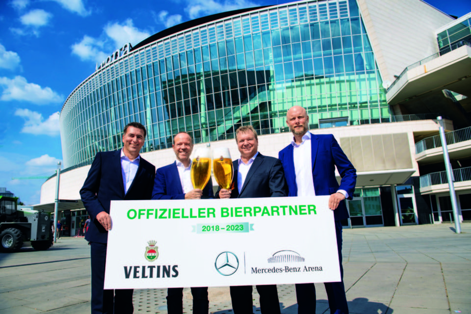 Mercedes-Benz Arena  serviert frisches Veltins