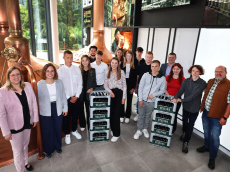 14 Auszubildende starten bei Veltins in neuen Lebensabschnitt