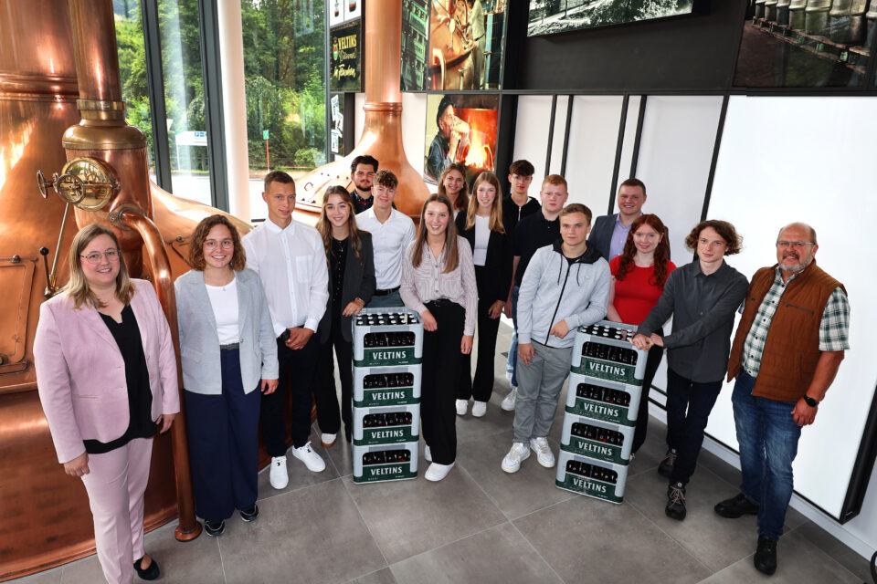 14 Auszubildende starten bei Veltins in neuen Lebensabschnitt